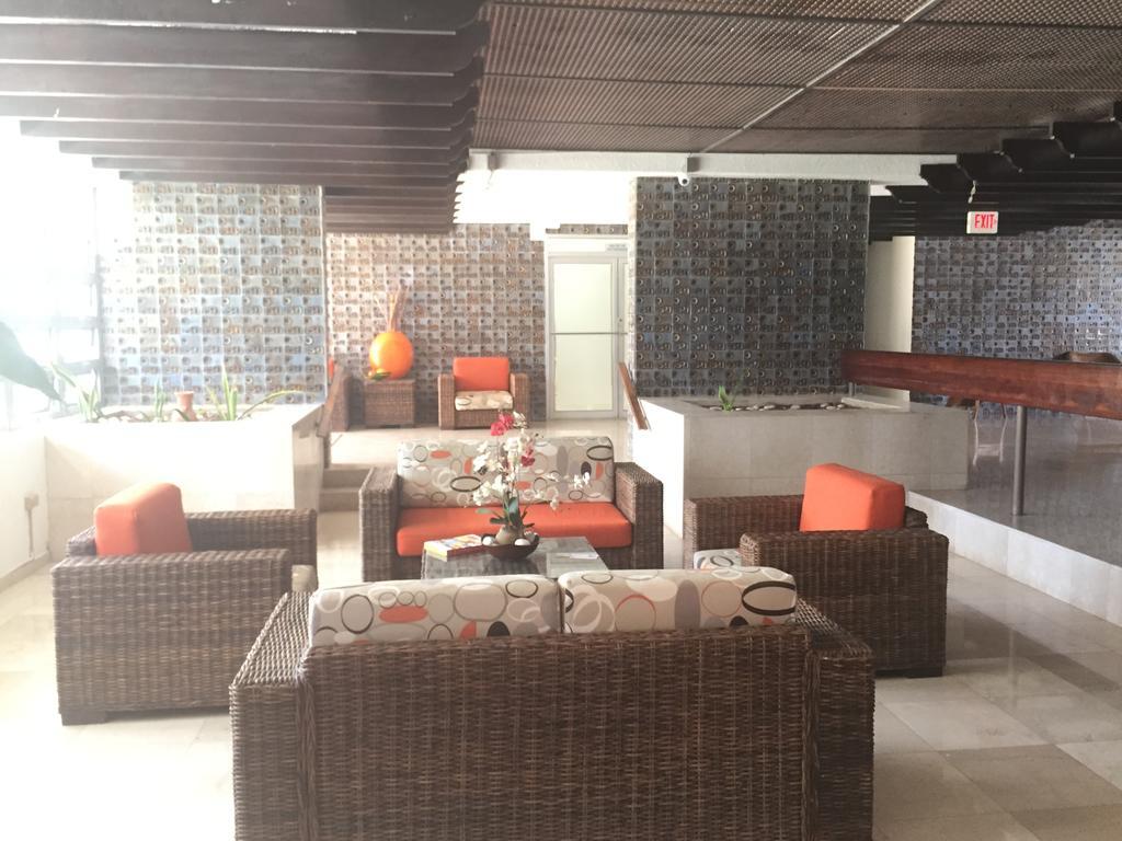 Marbella Del Caribe Beachfront San Juan Exteriör bild