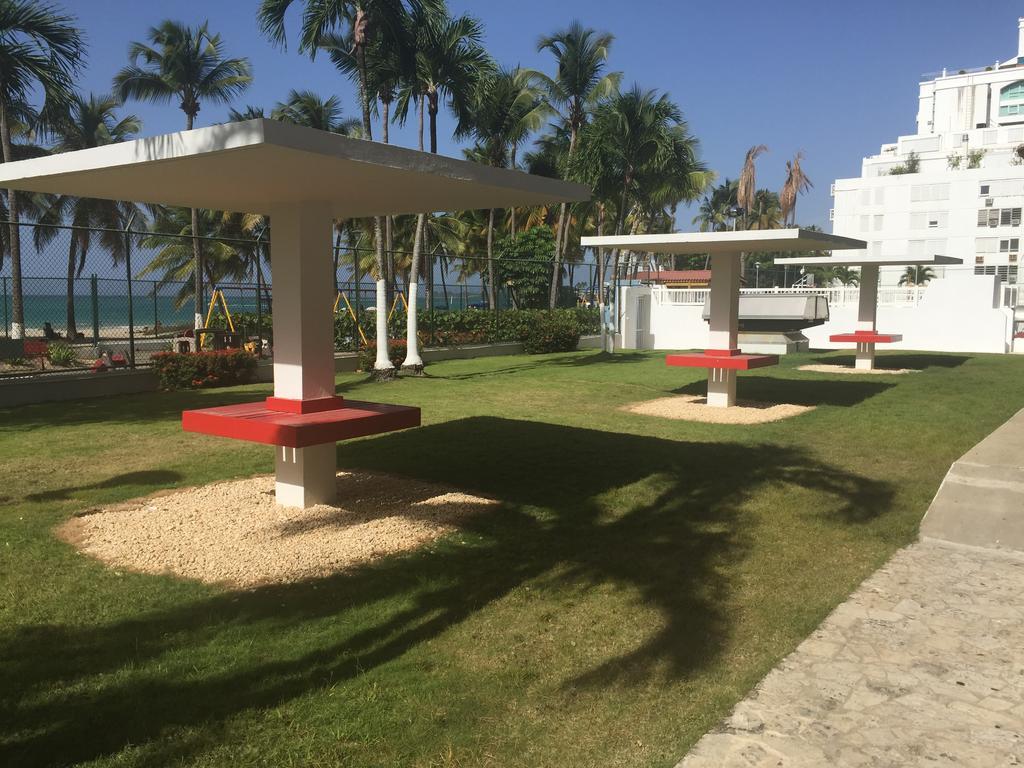 Marbella Del Caribe Beachfront San Juan Exteriör bild